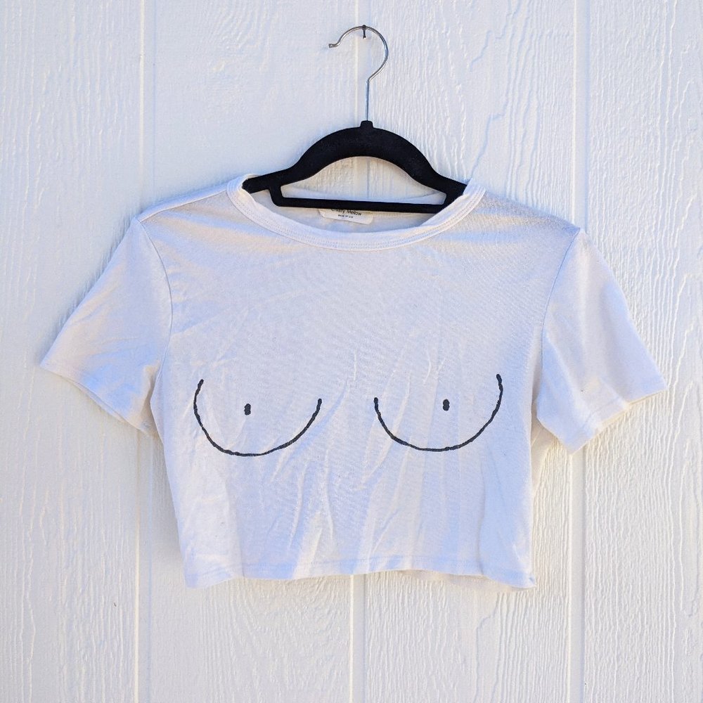 Boob Graphic Tee / Crop Top